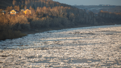Уровень кузбасской реки резко вырос за день
