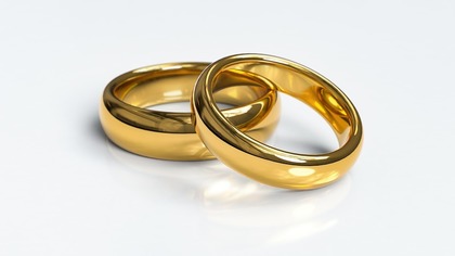 Ани Лорак с "обручальным" кольцом сообщила о влюбленности