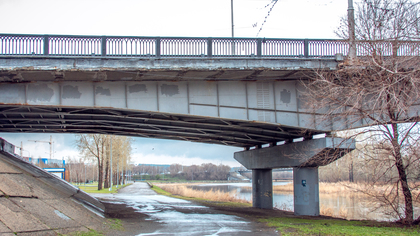 Автомобильный мост обрушился в Краснодарском крае