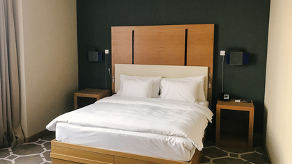 Юный драчун избил работницу отеля в Новокузнецке