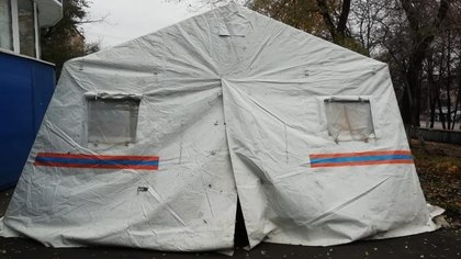 Кузбассовцы будут ждать очереди к врачу в палатках