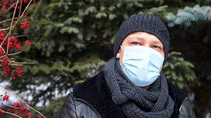 Заболеваемость коронавирусом в Кузбассе снова снизилась