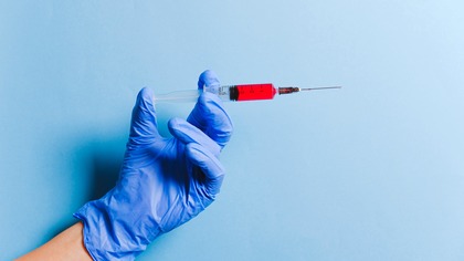 Гинцбург напомнил о количестве смертей после вакцинации от коронавируса 