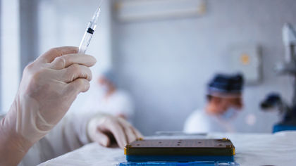Медсестра красноярской больницы попалась на выдаче поддельных сертификатов о вакцинации