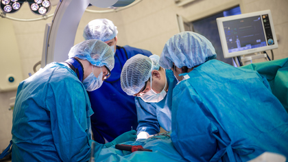 Американский актер Шварцнеггер перенес операцию на сердце