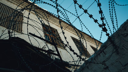 Суд закрыл кузбасский реабилитационный центр, директор которого обвиняется в пытках и использовании рабов