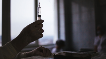 Сотрудники новокузнецкой поликлиники "зарабатывали" на вакцинации от COVID-19 