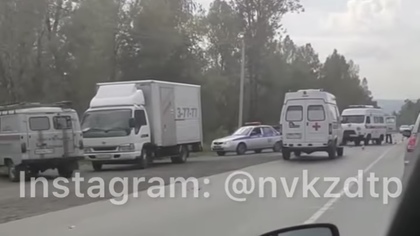 Смертельная авария с тремя легковушками произошла на кузбасской трассе
