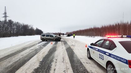 Водитель и пассажир погибли в ДТП на трассе под Кемеровом