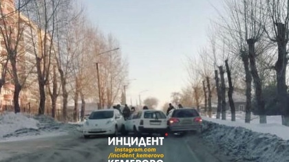Тройное ДТП произошло в Кемерово