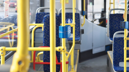 Новокузнецкие пассажиры начали получать травмы в городских автобусах