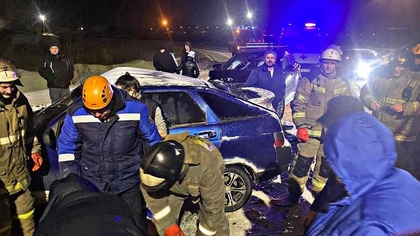 Пострадавший водитель застрял в машине после жесткого ДТП с Lexus в Кузбассе