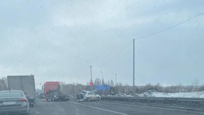 Серьезная авария спровоцировала 5-километровый затор на въезде в Кемерово