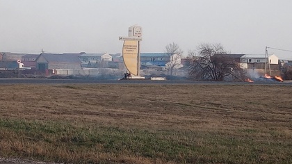 Житель кузбасского города пожаловался на малолетних поджигателей травы