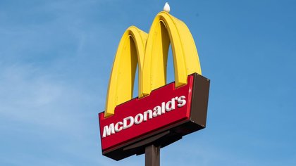 McDonald's начал продавать бизнес в России