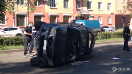 Автомобилист вылетел из машины в результате ДТП в Междуреченске