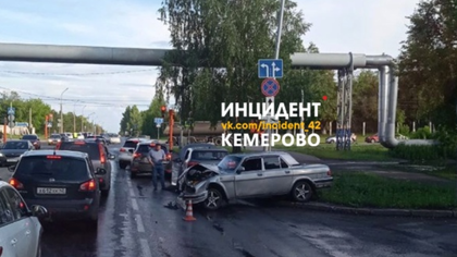 Серьезное ДТП произошло на кемеровском перекрестке