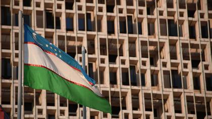 Парламент Узбекистана одобрил указ о режиме ЧП
