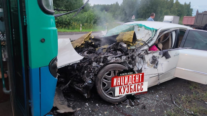 Два человека погибли и два пострадали в ДТП с автобусом в Кузбассе