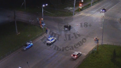 Легковушки столкнулись на оживленном перекрестке в кузбасском городе