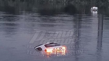Внедорожник с водителем утонул в ростовском водохранилище