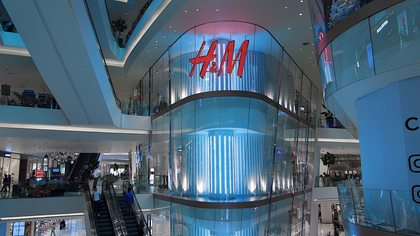 Около 20 магазинов H&M закроются в Сибири и на Дальнем Востоке до конца октября