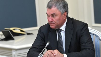 Председатель ГД Володин назвал предательством решение россиян экстренно покинуть страну