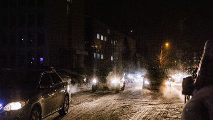 Движение автомобилей в Кемерове усложнилось из-за высокобалльных пробок