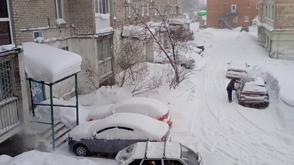 Кузбасский автовладелец заблокировал выход из подъезда