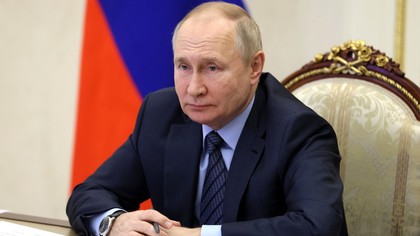 Президент РФ Владимир Путин поручил отправить пострадавших от пожаров школьников на отдых