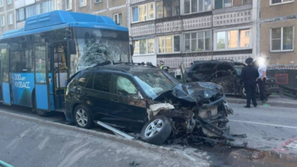 Водители и дети пострадали в тройном ДТП с автобусом в Новокузнецке