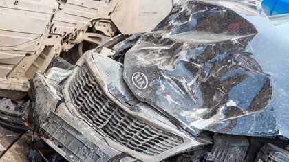 Автомобиль в Новокузнецке превратился в груду металла после ДТП