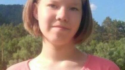 Четырнадцатилетняя школьница в черном пропала в Новокузнецке 