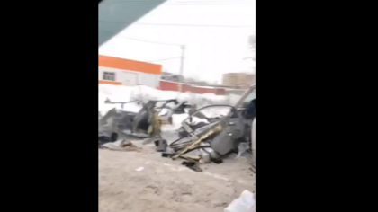 Автомобиль превратился в груду металла после столкновения с автобусом в Кузбассе