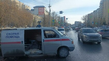 Дети и женщины пострадали в ДТП со скорой в Омске