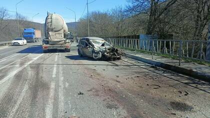 Человек погиб в ДТП с грузовыми автомобилями на Кубани