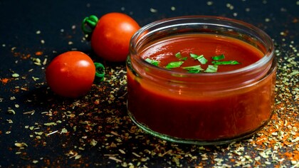 Биолог Лялина рассказала об омолаживающих свойствах томатного сока