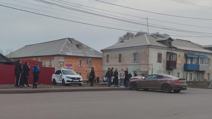 Легковушки получили сильный урон в ДТП в Ленинске-Кузнецком