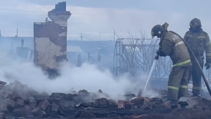 Огонь уничтожил 25 домов в Иркутской области