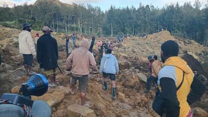 СМИ: жители Папуа – Новой Гвинеи сообщили о более чем 100 возможных жертвах оползня