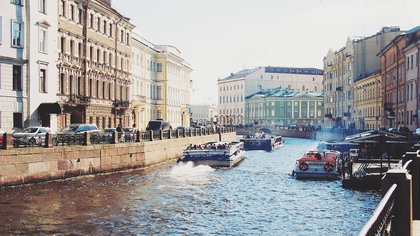 Власти Санкт-Петербурга продадут несколько зданий-памятников за четыре рубля 