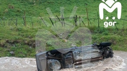 Автомобиль со школьниками рухнул с обрыва в реку в Дагестане
