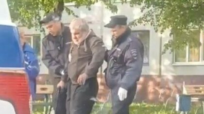 Кемеровчанин выдумал жесткое задержание полицейскими мужчины с тростью