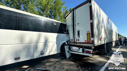 СК возбудил уголовное дело по ДТП с автобусом и фурой около Кемерова