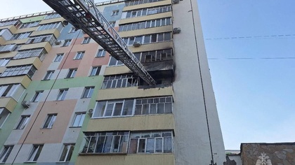 Пенсионерка спровоцировала пожар в башкирской многоэтажке во время уборки на балконе 