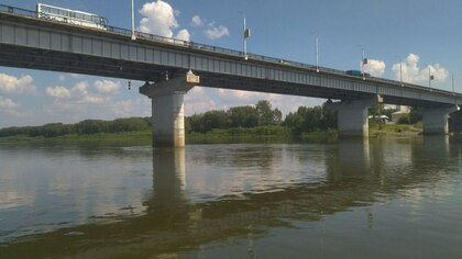 Проезд по Кузбасскому мосту временно останется лишь по одной полосе