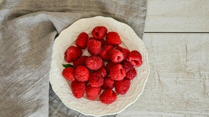 Сезонные ягоды подорожали на 8-16% в России