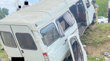 Более десяти человек пострадали в ДТП с микроавтобусом в Дагестане