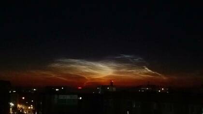 Северное сияние: жители кузбасского города наблюдали странный закат