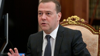 "Если его не убьют": Медведев предрек Трампу победу в президентских выборах после покушения